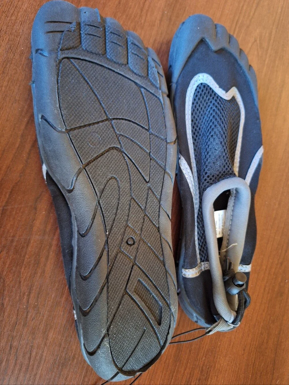 NWT Official Lifeguard Men's Activity Water Shoes – Black/Gray Size Medium (8-9)